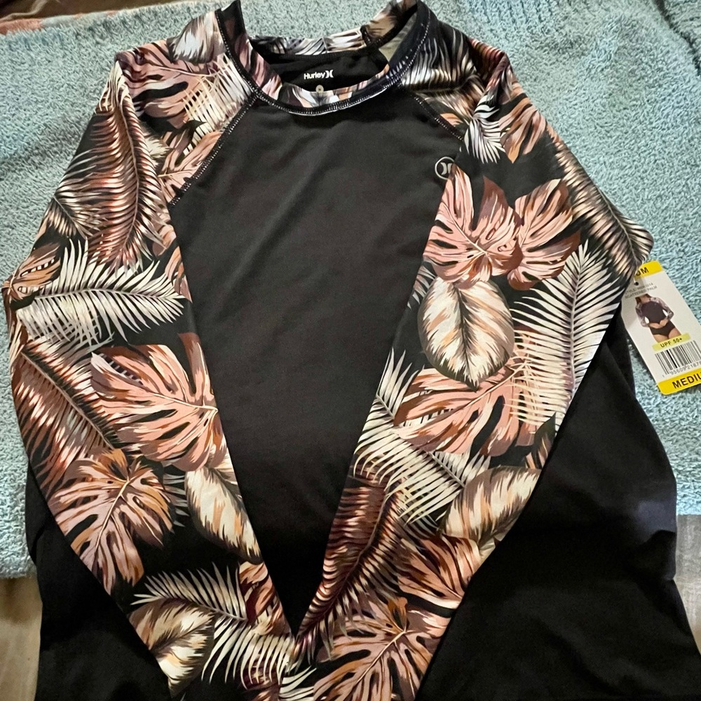 Women’s Hurley Medium Swim Shirt